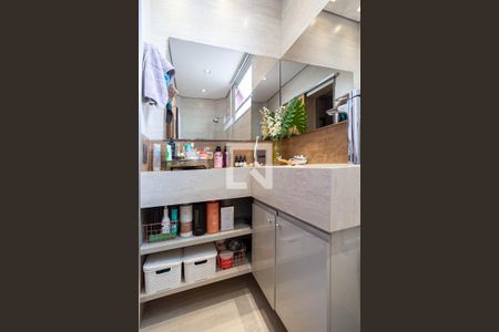 Apartamento à venda com 228m², 4 quartos e 2 vagasBanheiro da suíte 2