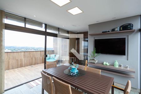 Apartamento à venda com 228m², 4 quartos e 2 vagasCobertura