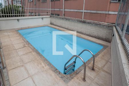 Apartamento à venda com 228m², 4 quartos e 2 vagasÁrea comum - Piscina