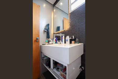 Apartamento à venda com 228m², 4 quartos e 2 vagasBanheiro da suíte 1