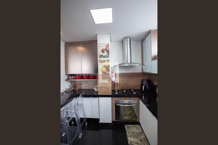 Apartamento à venda com 228m², 4 quartos e 2 vagasCozinha