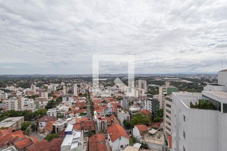 Apartamento à venda com 228m², 4 quartos e 2 vagasVista da suíte 2