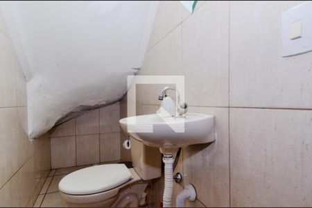 Lavabo de casa para alugar com 3 quartos, 160m² em Jardim Jovaia, Guarulhos