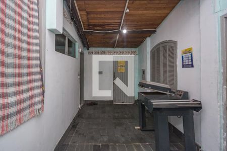 Casa à venda com 400m², 12 quartos e sem vaga Casa à venda com 400m², 12 quartos e sem vagaEntrada
