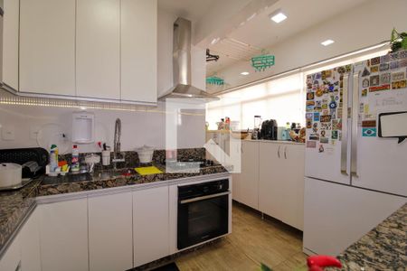 Apartamento à venda com 190m², 4 quartos e 1 vagaCozinha