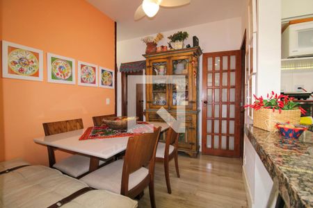 Apartamento à venda com 190m², 4 quartos e 1 vagaSala de Jantar