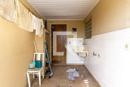 Casa à venda com 401m², 5 quartos e 8 vagas Casa à venda com 401m², 5 quartos e 8 vagasÁrea de Serviço