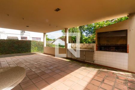 Casa à venda com 401m², 5 quartos e 8 vagas Casa à venda com 401m², 5 quartos e 8 vagasQuintal