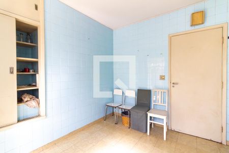 Casa à venda com 401m², 5 quartos e 8 vagas Casa à venda com 401m², 5 quartos e 8 vagasCozinha