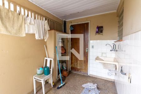 Casa à venda com 401m², 5 quartos e 8 vagas Casa à venda com 401m², 5 quartos e 8 vagasÁrea de Serviço