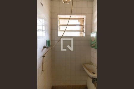 Casa à venda com 401m², 5 quartos e 8 vagas Casa à venda com 401m², 5 quartos e 8 vagasBanheiro de serviço