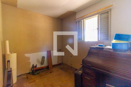 Casa à venda com 401m², 5 quartos e 8 vagas Casa à venda com 401m², 5 quartos e 8 vagasQuarto 5