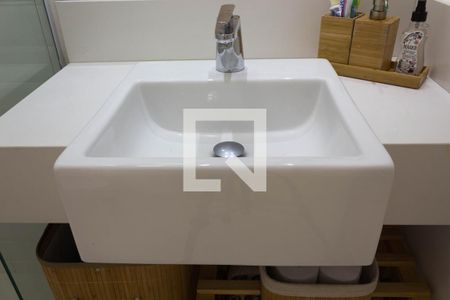 Apartamento à venda com 85m², 2 quartos e 2 vagasBanheiro da Suíte 1