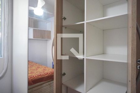 Apartamento à venda com 40m², 2 quartos e 1 vagaGuarda roupa