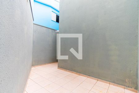 Casa à venda com 110m², 3 quartos e 2 vagas Casa à venda com 110m², 3 quartos e 2 vagasQuintal