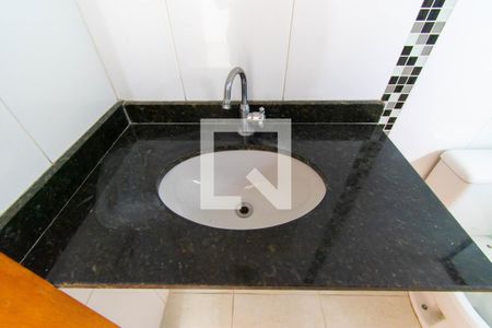 Casa à venda com 110m², 3 quartos e 2 vagas Casa à venda com 110m², 3 quartos e 2 vagasBanheiro da Suíte