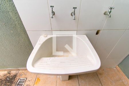 Casa à venda com 110m², 3 quartos e 2 vagas Casa à venda com 110m², 3 quartos e 2 vagasÁrea de Serviço