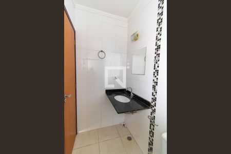 Casa à venda com 110m², 3 quartos e 2 vagas Casa à venda com 110m², 3 quartos e 2 vagasBanheiro Corredor