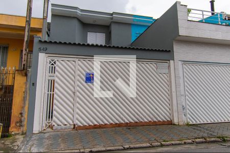 Casa à venda com 110m², 3 quartos e 2 vagas Casa à venda com 110m², 3 quartos e 2 vagasFachada