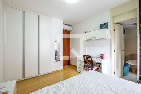 Apartamento à venda com 185m², 4 quartos e 3 vagasSuíte 2