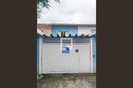 Casa à venda com 70m², 2 quartos e 2 vagasFachada