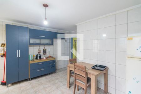 Casa à venda com 70m², 2 quartos e 2 vagasCozinha