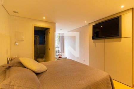 Casa à venda com 150m², 4 quartos e 8 vagasSuíte