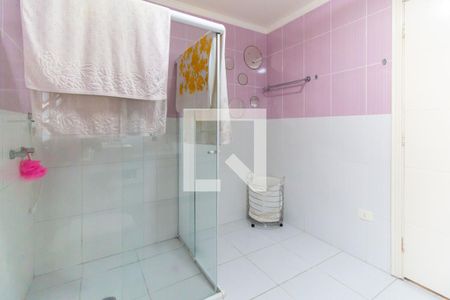 Casa à venda com 150m², 4 quartos e 8 vagasBanheiro 
