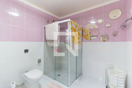 Casa à venda com 150m², 4 quartos e 8 vagasBanheiro 