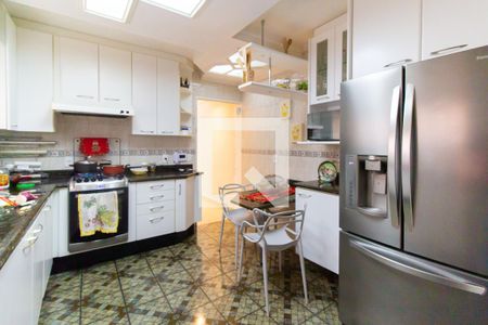 Casa à venda com 150m², 4 quartos e 8 vagasCozinha