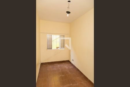 Casa à venda com 242m², 4 quartos e 2 vagas Casa à venda com 242m², 4 quartos e 2 vagasQuarto Casa 2