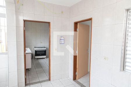 Casa à venda com 242m², 4 quartos e 2 vagas Casa à venda com 242m², 4 quartos e 2 vagasÁrea de Serviço