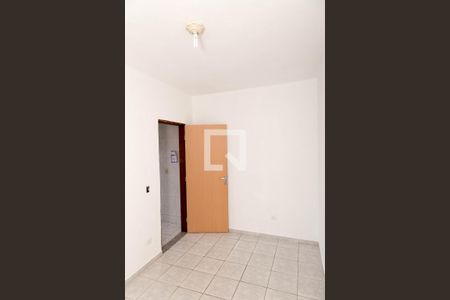 Casa à venda com 242m², 4 quartos e 2 vagas Casa à venda com 242m², 4 quartos e 2 vagasQuarto de Serviço