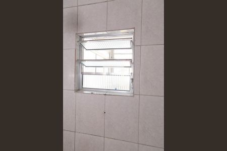 Casa à venda com 242m², 4 quartos e 2 vagas Casa à venda com 242m², 4 quartos e 2 vagasBanheiro de serviço