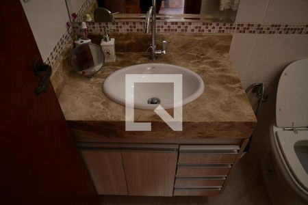 Casa para alugar com 200m², 3 quartos e 4 vagasBanheiro da Suíte 2 