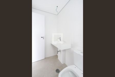 Apartamento à venda com 255m², 4 quartos e 4 vagas Apartamento à venda com 255m², 4 quartos e 4 vagasBanheiro da Suíte 1