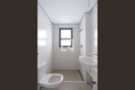 Apartamento à venda com 255m², 4 quartos e 4 vagas Apartamento à venda com 255m², 4 quartos e 4 vagasBanheiro da Suíte 3