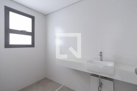 Apartamento à venda com 255m², 4 quartos e 4 vagas Apartamento à venda com 255m², 4 quartos e 4 vagasBanheiro da Suíte 2