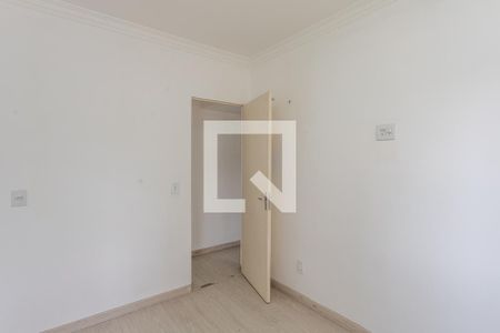 Quarto 1 de apartamento à venda com 2 quartos, 45m² em Canhema, Diadema