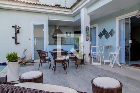 Casa de condomínio à venda com 350m², 3 quartos e 1 vaga Casa de condomínio à venda com 350m², 3 quartos e 1 vagaVaranda - Churrasqueira