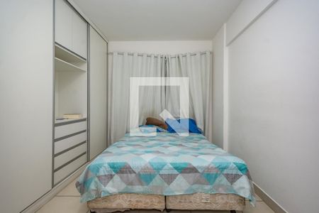 Apartamento à venda com 64m², 2 quartos e 2 vagas Apartamento à venda com 64m², 2 quartos e 2 vagasSuíte