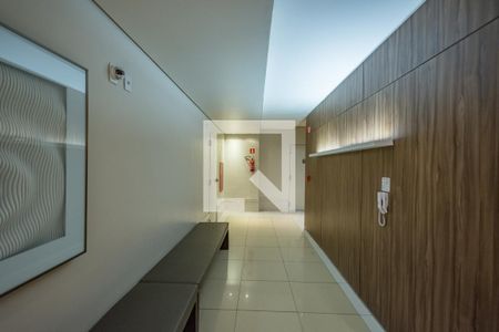 Apartamento à venda com 64m², 2 quartos e 2 vagas Apartamento à venda com 64m², 2 quartos e 2 vagasHall de entrada