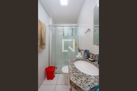 Apartamento à venda com 64m², 2 quartos e 2 vagas Apartamento à venda com 64m², 2 quartos e 2 vagasBanheiro da Suíte