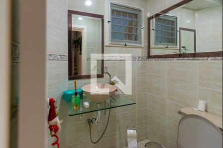 Casa à venda com 170m², 3 quartos e 7 vagasBanheiro 3