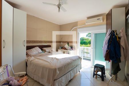 Casa à venda com 170m², 3 quartos e 7 vagasSuíte