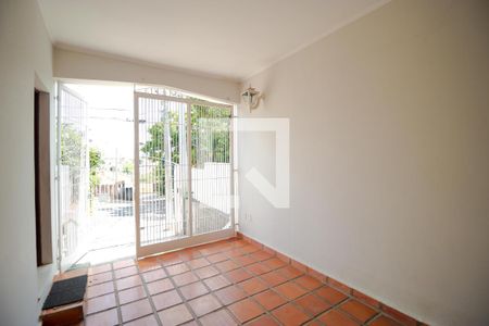 Casa à venda com 137m², 2 quartos e 2 vagas Casa à venda com 137m², 2 quartos e 2 vagasGaragem