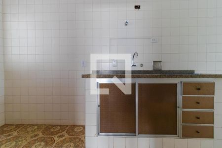 Casa à venda com 137m², 2 quartos e 2 vagas Casa à venda com 137m², 2 quartos e 2 vagasCozinha