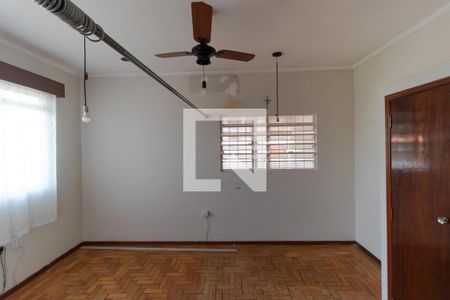 Casa à venda com 137m², 2 quartos e 2 vagas Casa à venda com 137m², 2 quartos e 2 vagasSuíte (Edícula)