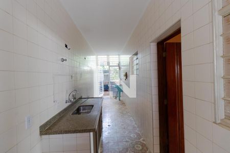 Casa à venda com 137m², 2 quartos e 2 vagas Casa à venda com 137m², 2 quartos e 2 vagasCozinha