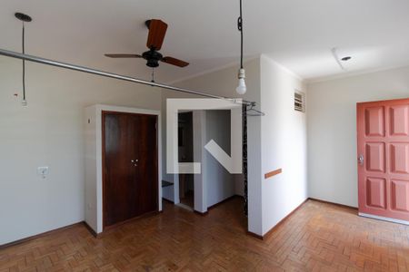 Casa à venda com 137m², 2 quartos e 2 vagas Casa à venda com 137m², 2 quartos e 2 vagasSuíte (Edícula)